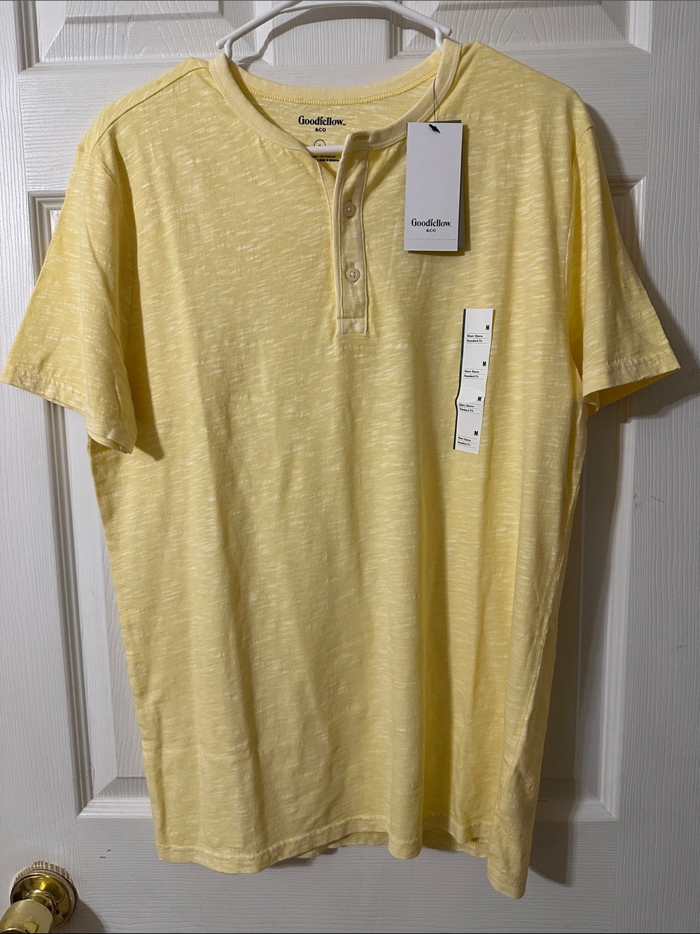 Goodfellow & Co Men’s Pale Yellow Short Sleeve Henley